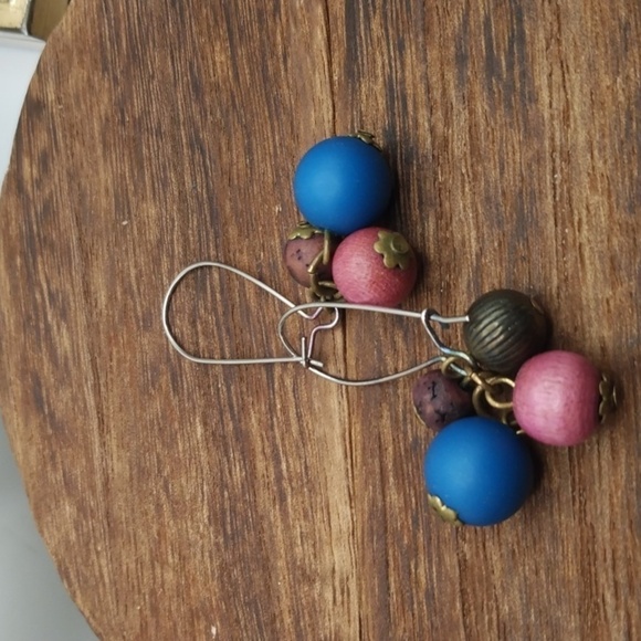 Jumble beaded jubilee festive ball earrings E2160